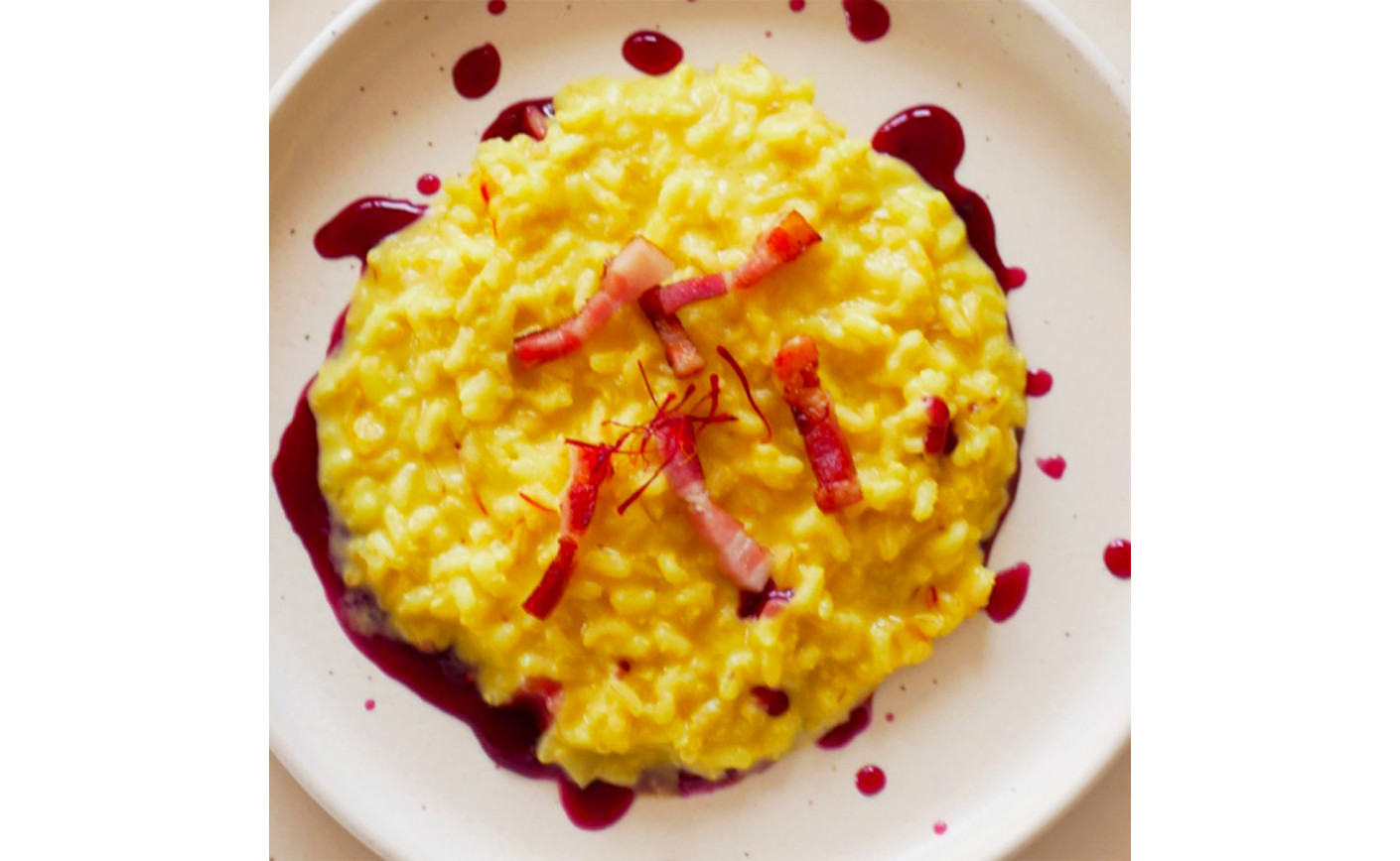 RISOTTO LAVORATO A GREZZO ALLO ZAFFERANO CON RIDUZIONE DI AMARONE