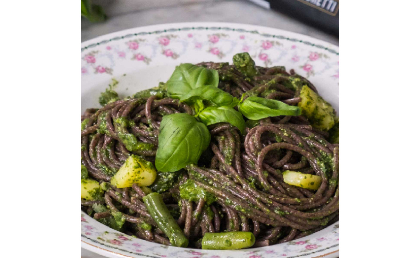 SPAGHETTI VENERE AL PESTO GENOVESE